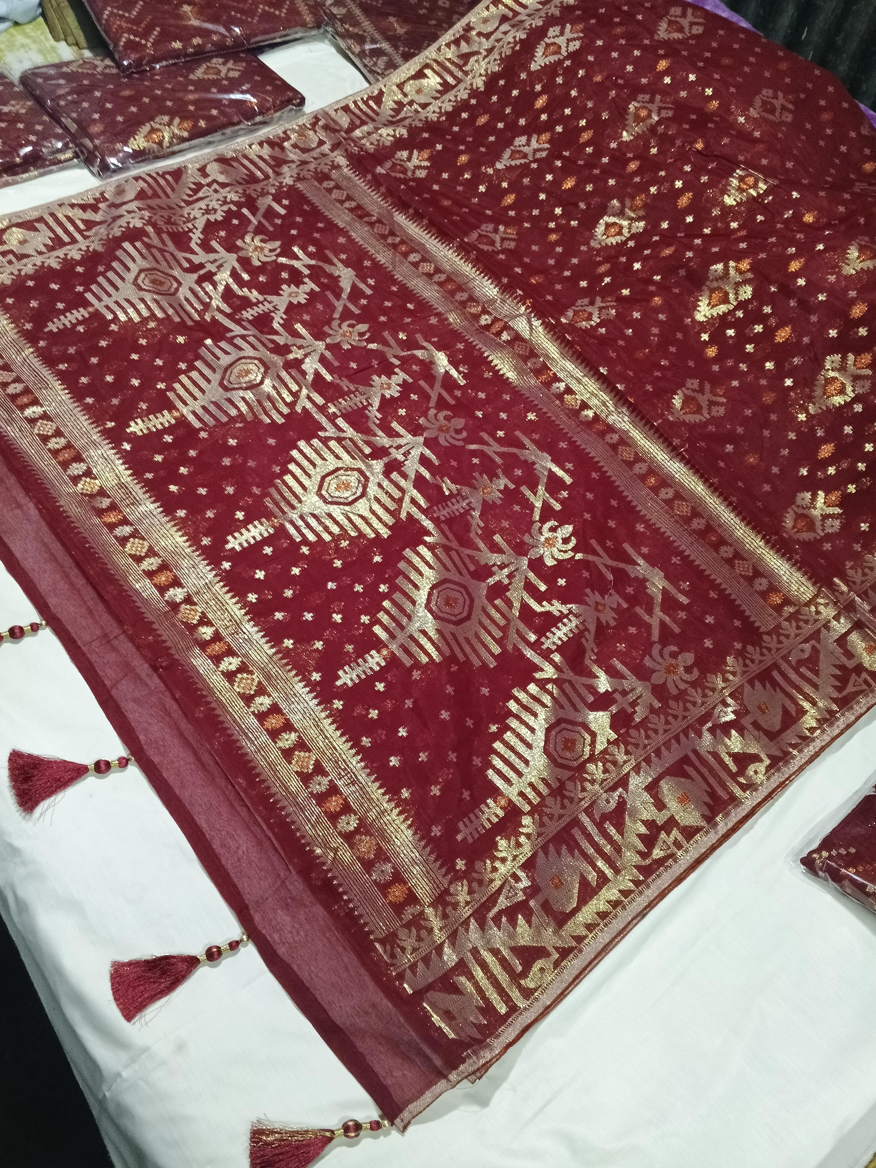 টার্সেল জরি জামদানী শাড়ি